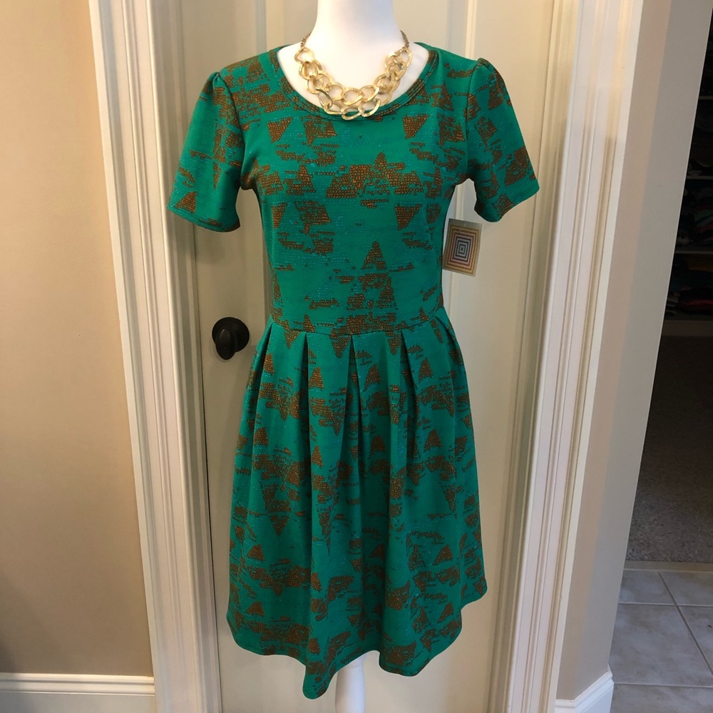 NWT LuLaRoe Green Amelia Dress